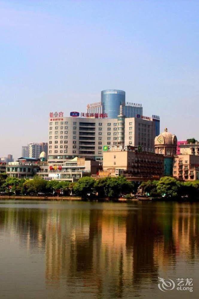 Hanting Hotel Wuhu Bagian luar foto